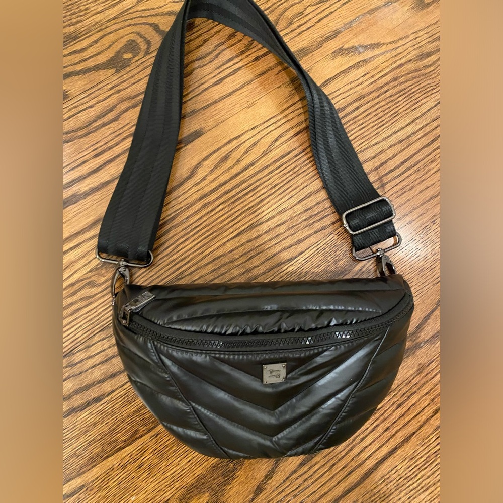 Think Royln Little Runaway Bag Black Pearl NWT
